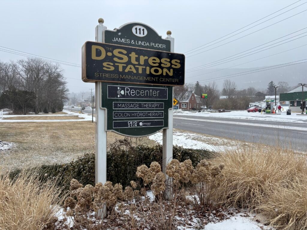 Exterior Signs, D Stress